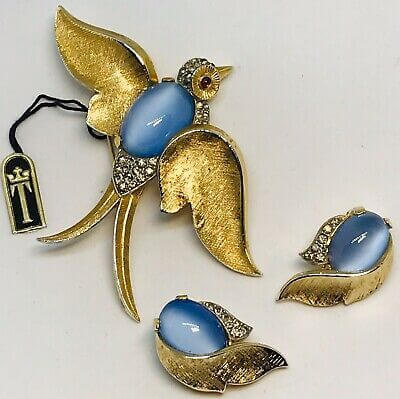 Lucite Jewelry Rare Signed Trifari Blue Faux Moonstone Sparrow Set designed by Alfred Philippe