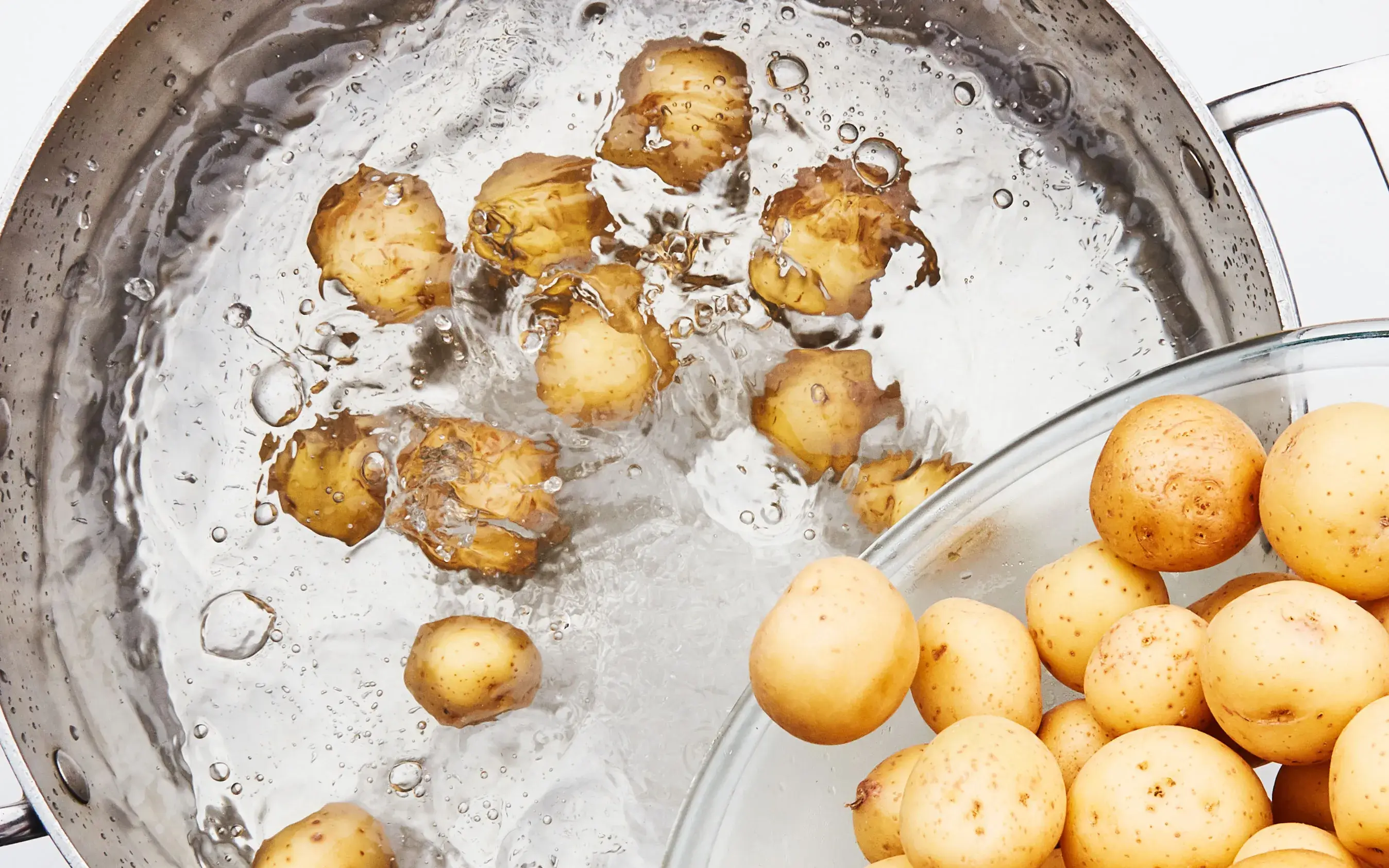 Boiling potato