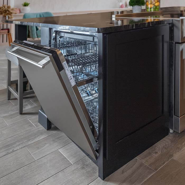 BREDA dishwasher in a luxury kitchen.