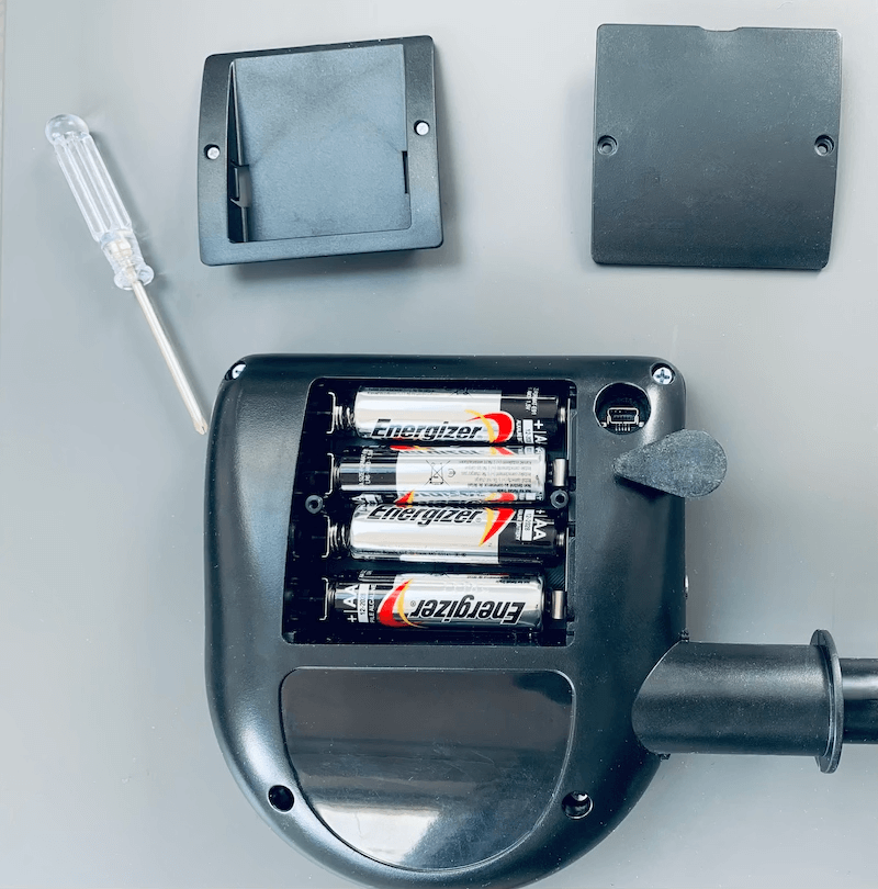waterrower S4 monitor with old battery cover and commodule battery cover
