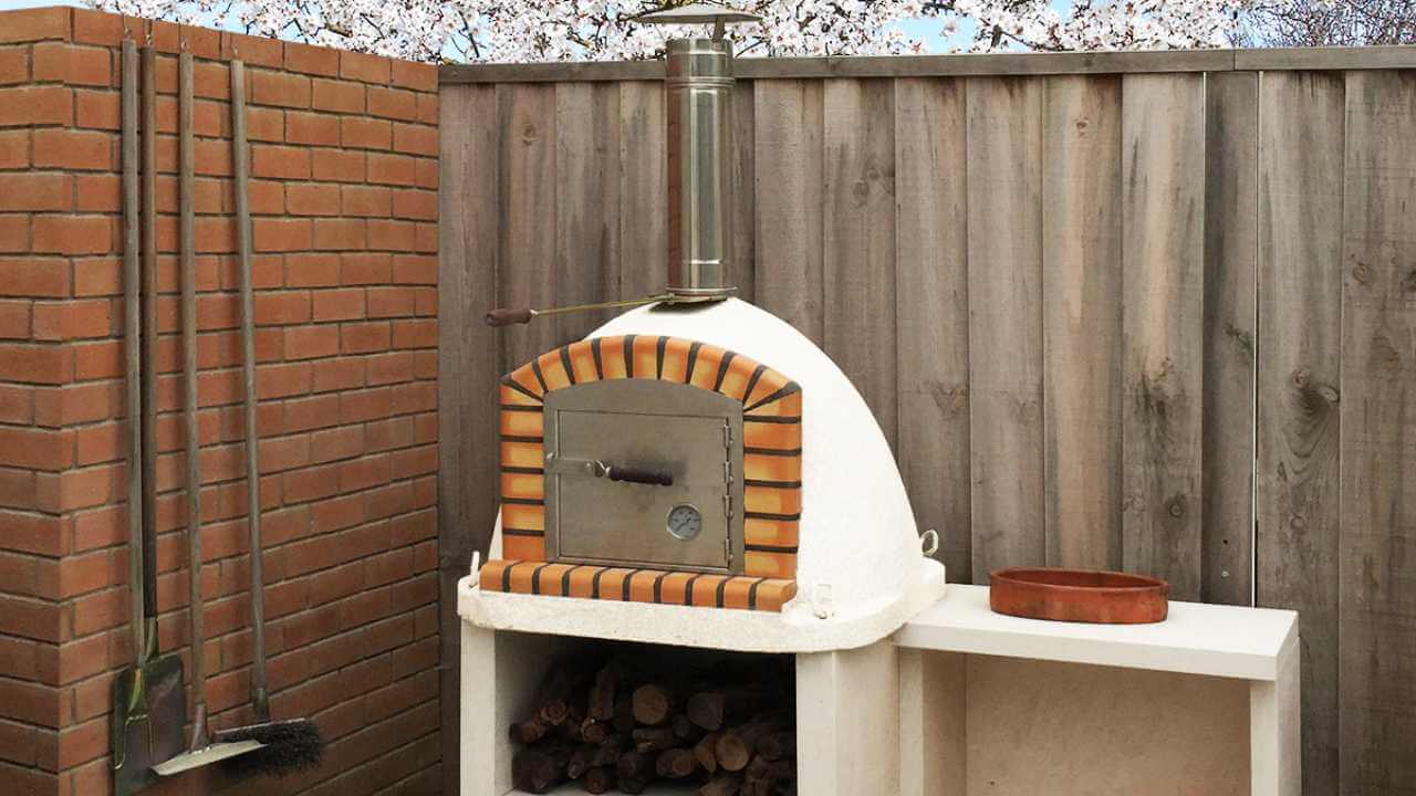 Supreme Outdoor Wood Fired Pizza Oven
