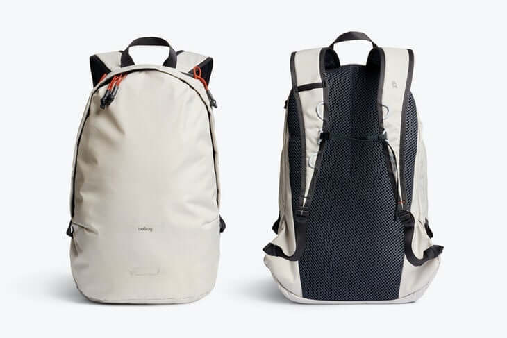 THE LITE DAYPACK FROM BELLROY CHALK
