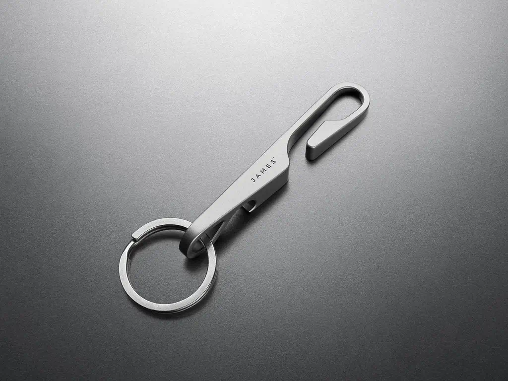 THE MIDLAND KEY HOOK FROM THE JAMES BRAND TITANIUM