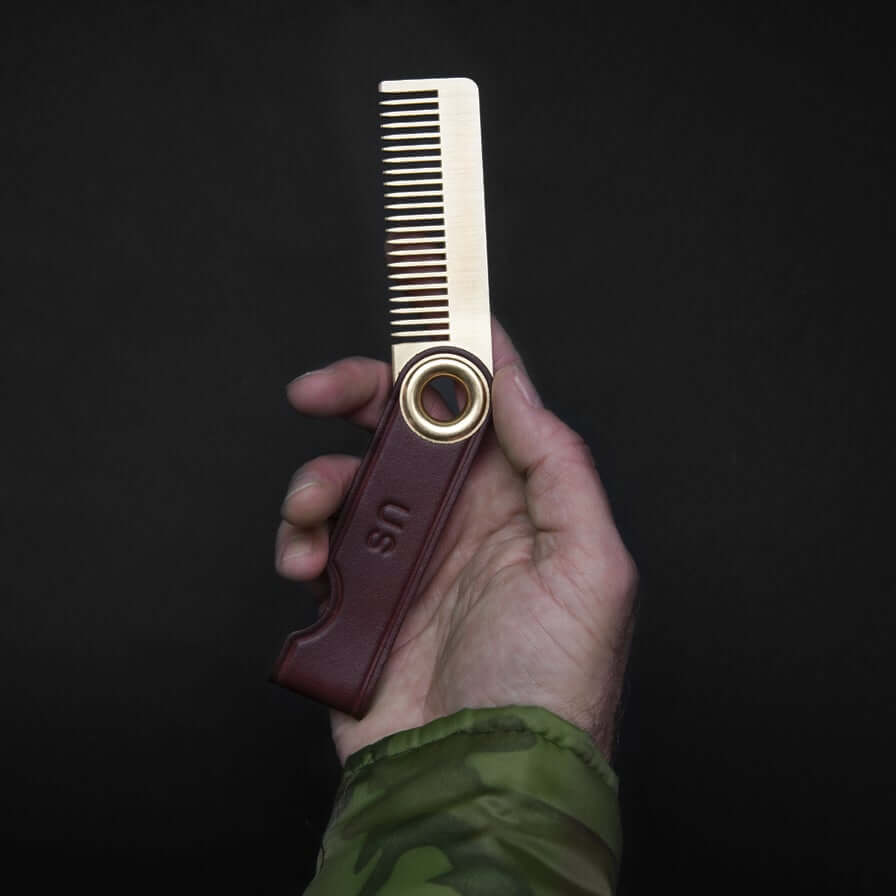 THE STANDARD ISSUE 1942 WWII CLASS A COMB BRASS/MAHOGANY
