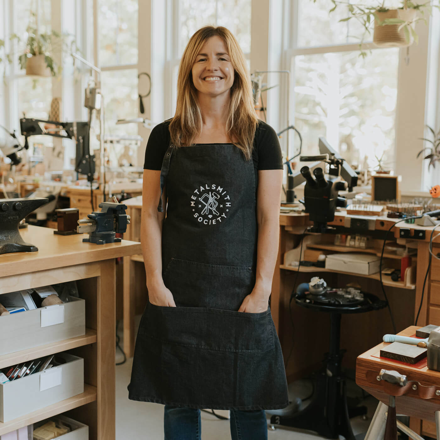 Metalsmith Society Work Apron Gift Guide For Jewelers