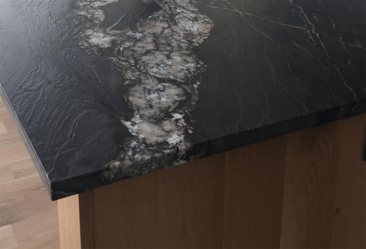 Advantages and Features Granite in Cosmic Black