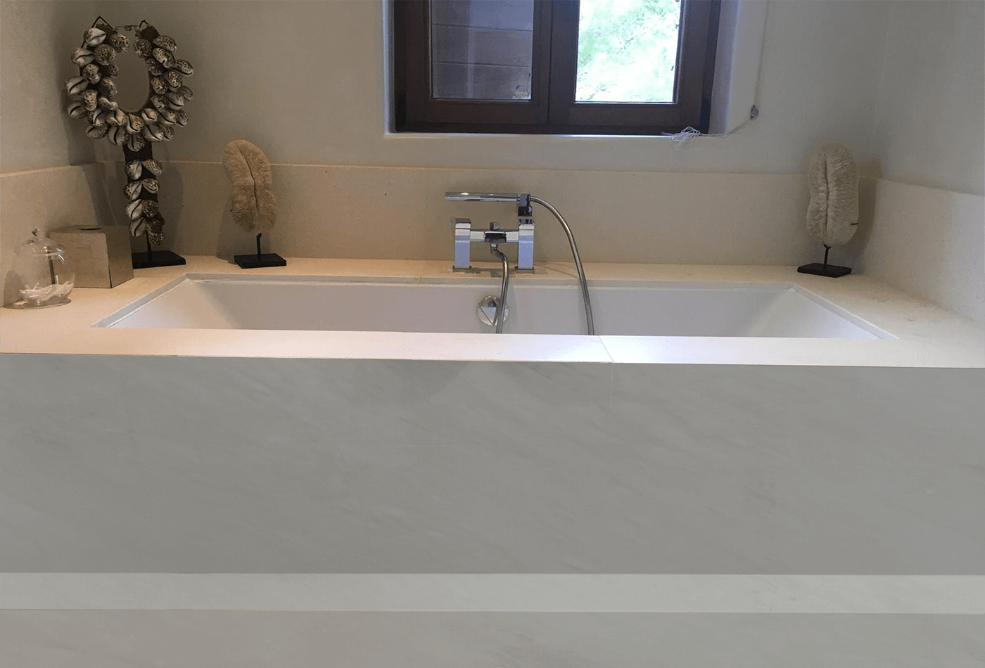 Does Rhino Marble Deals with stains easily