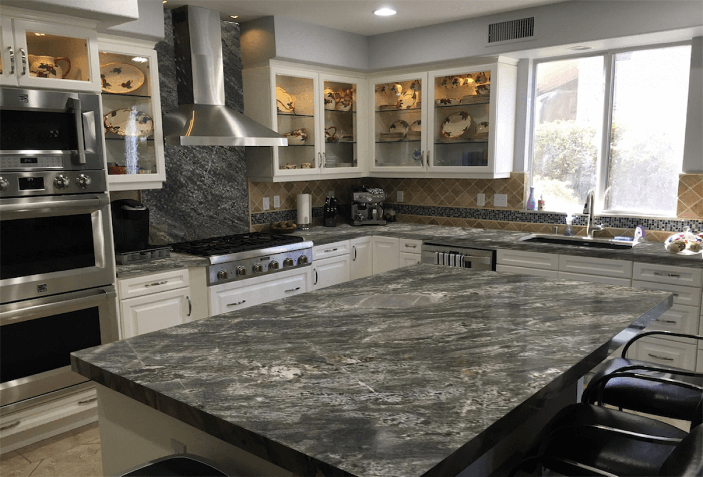 Style your Backsplash with Verde Granite Counters