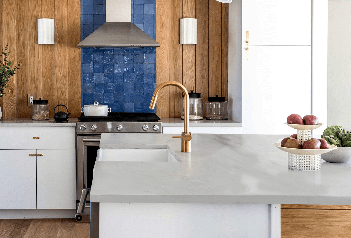 Try out these applications on White Marble Worktop