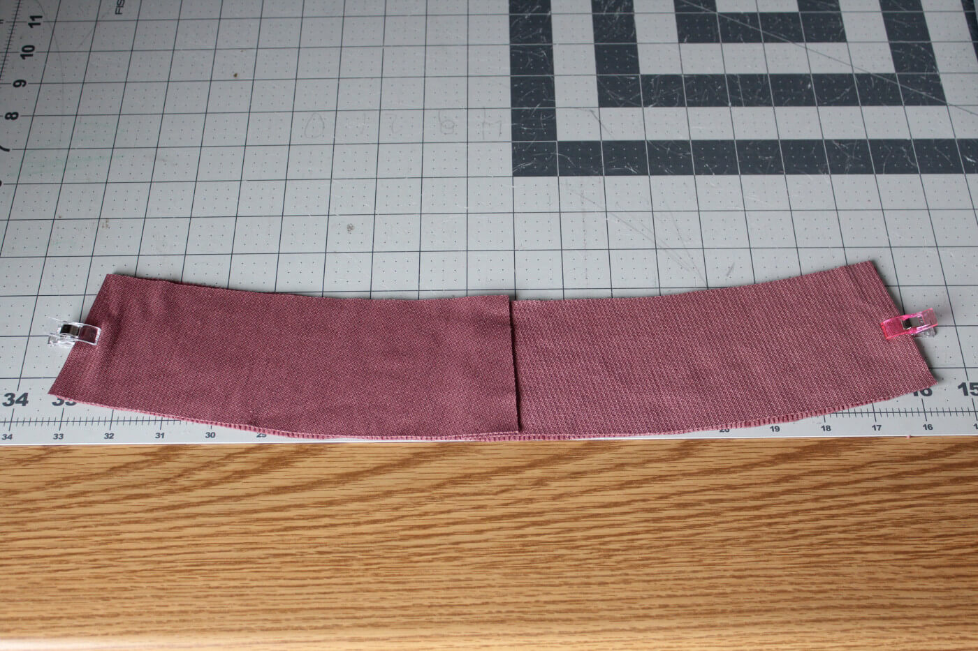 Waistband lining of the cosette pleated skirt